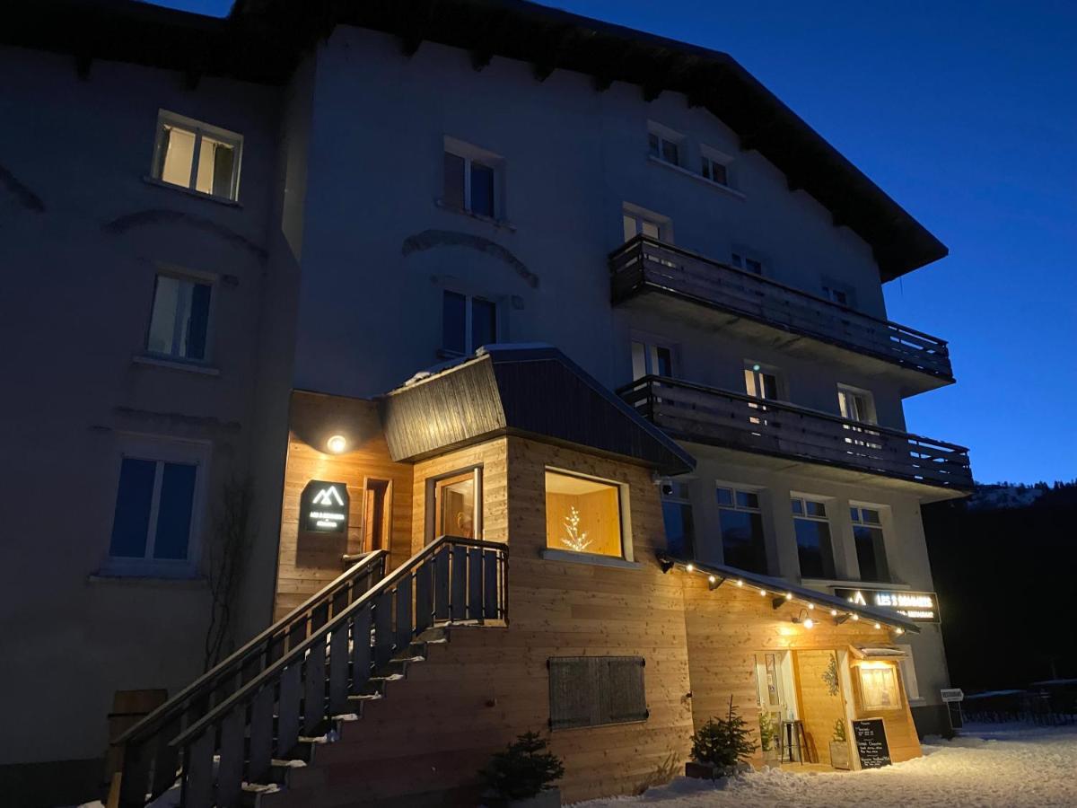 Residence Les 3 Sommets Sarcenas Exterior foto